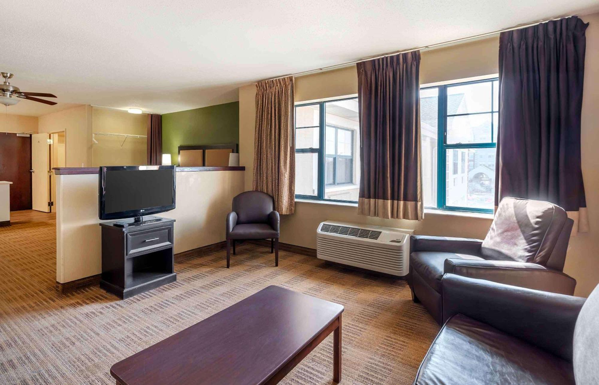Extended Stay America Suites - Chicago - Woodfield Mall Schaumburg Exterior foto